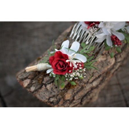 Flower groom's boutonniere, corsage